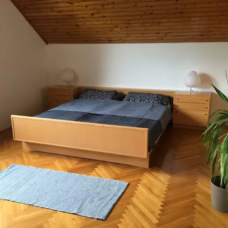 Mella Holiday House 度假居 *