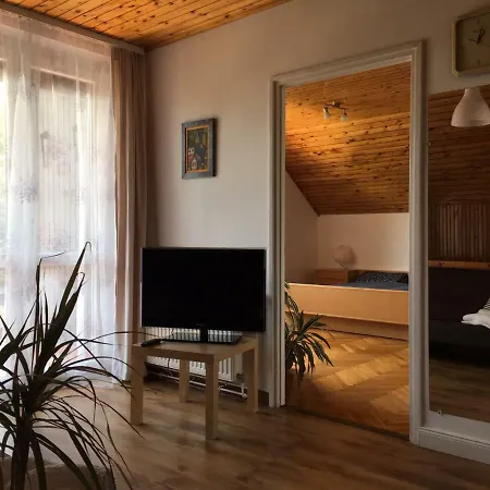 Mella Holiday House * Balatongyörök